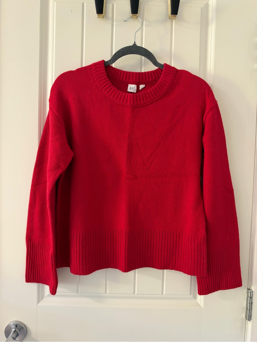 GAP Red Cashsoft Crewneck Sweater - Classic Knit